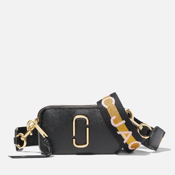 Marc Jacobs Handbags - Marc Jacobs Black Snapshot Bag